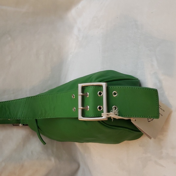 Free People Arm Candy Bag. NWT - Picture 4 of 7